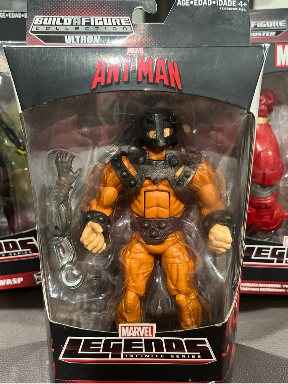 Marvel LegendsInfinite Series Thunda, With Build A Figure Hulkbuster Left Arm